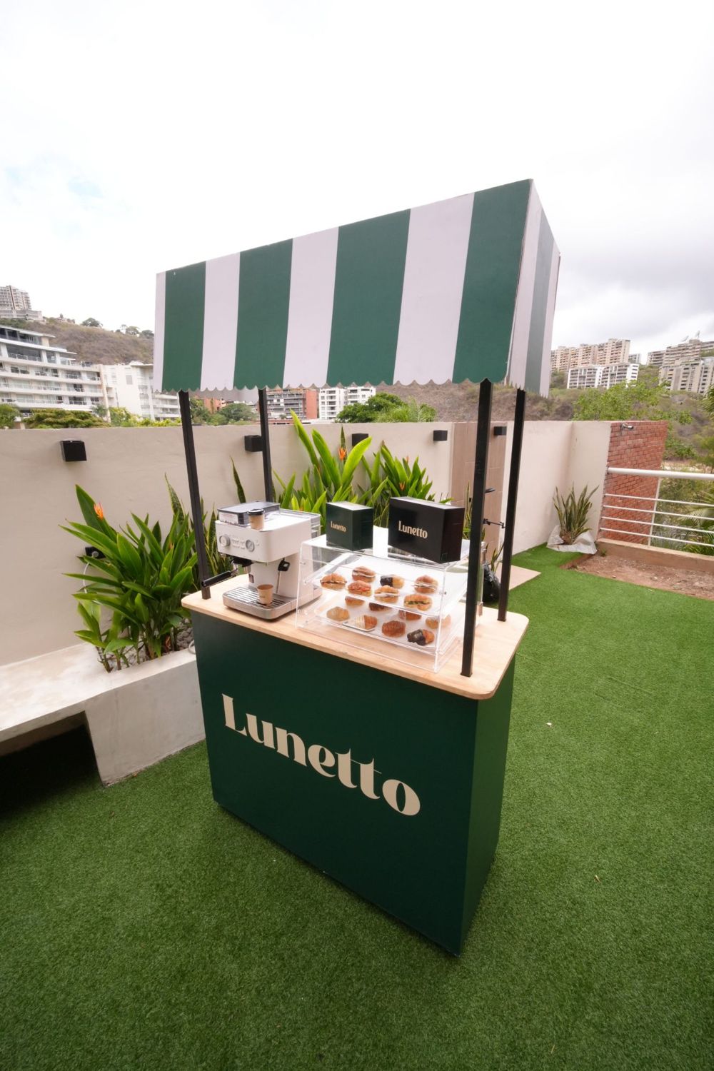 Carrito Lunetto en una terraza